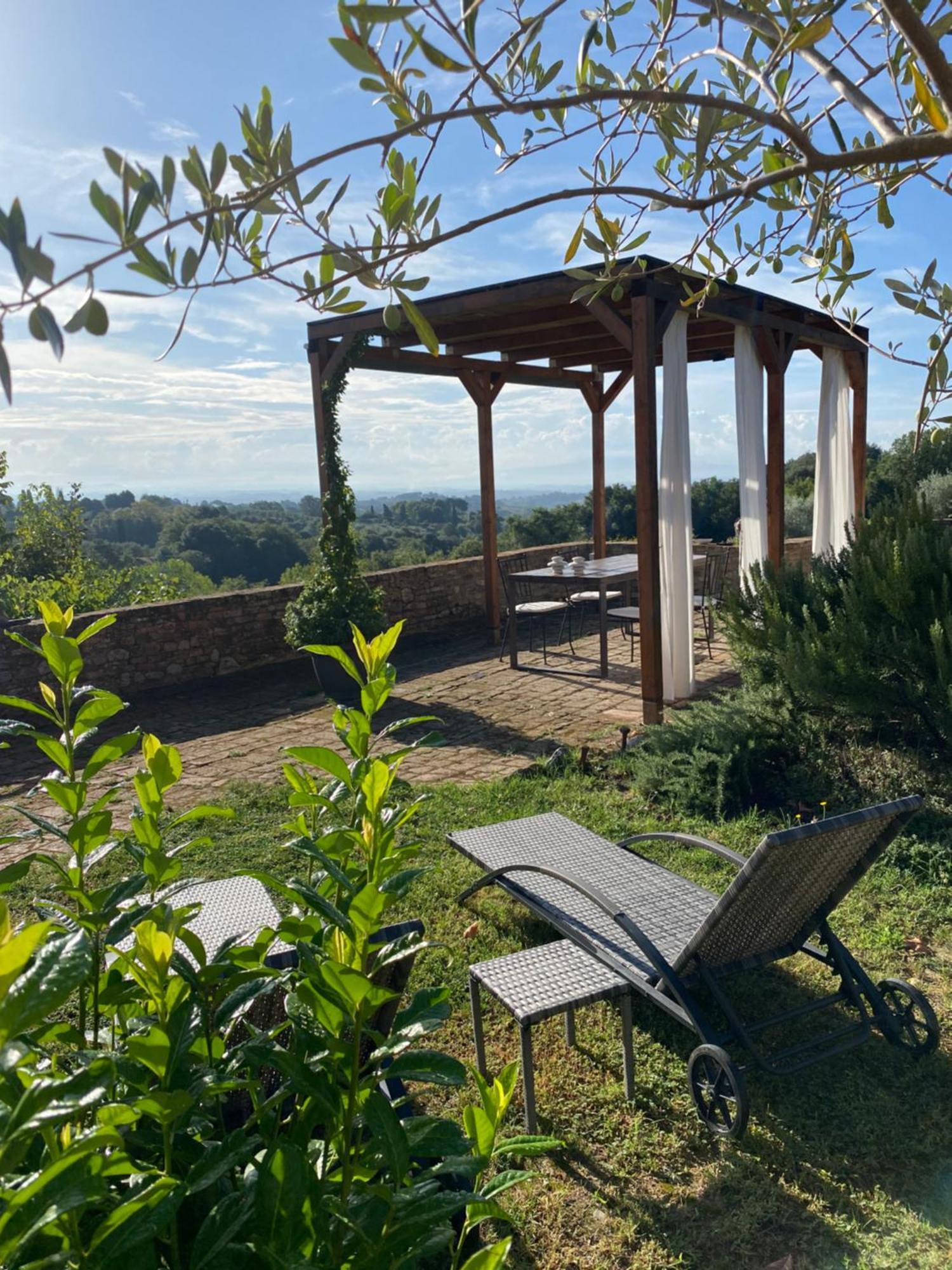 Palazzo Del Papa Country Suites Siena Exterior photo