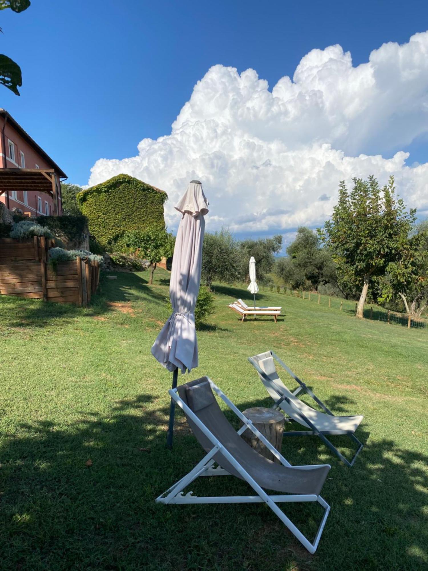 Palazzo Del Papa Country Suites Siena Exterior photo